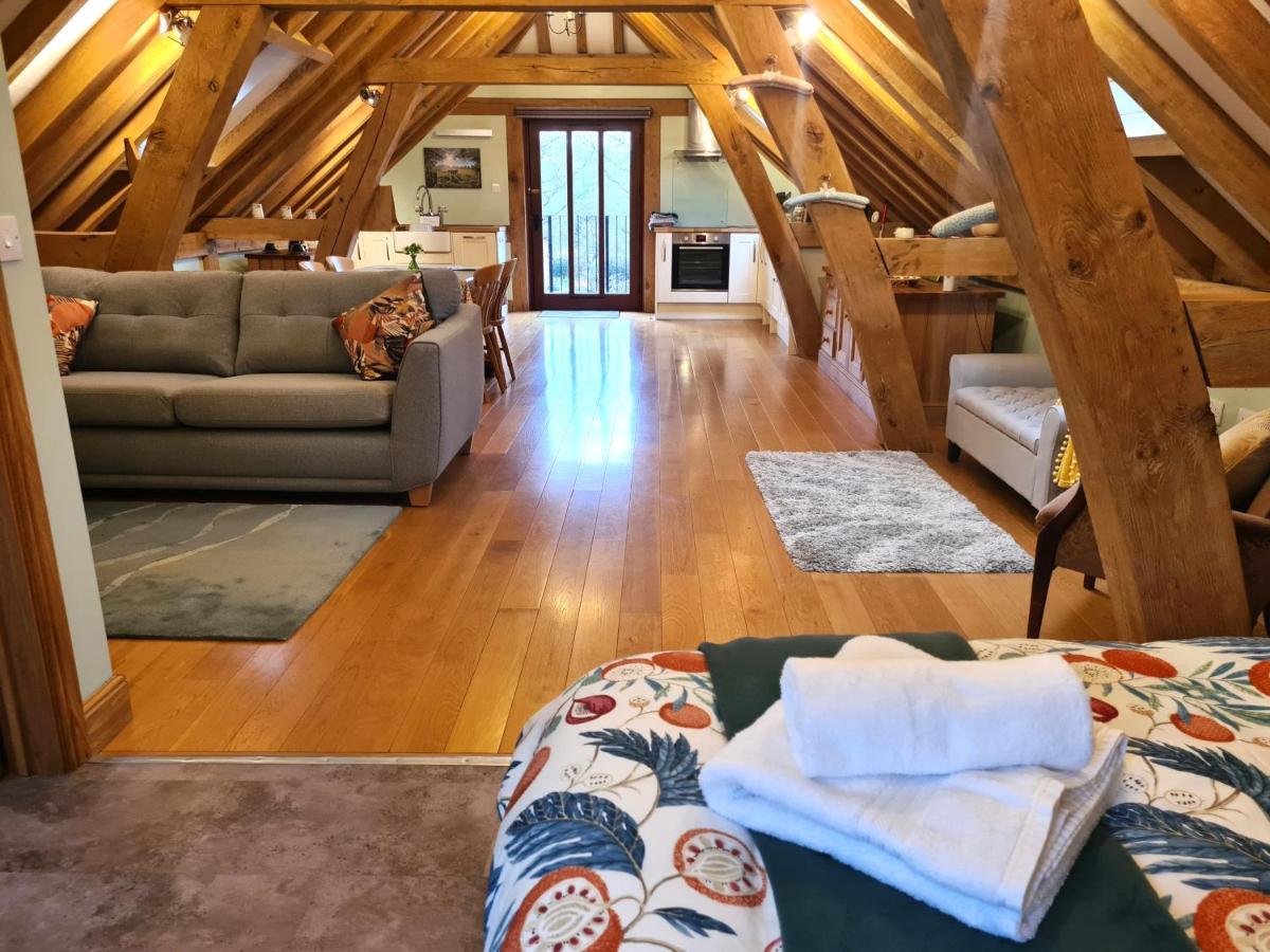 Ferienwohnung Renovated Loft On Working Farm Mayfield  Exterior foto